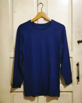 Uniqlo Heattech Extra Warm Navy top