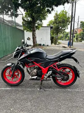 HONDA CB150R streetfire 2017