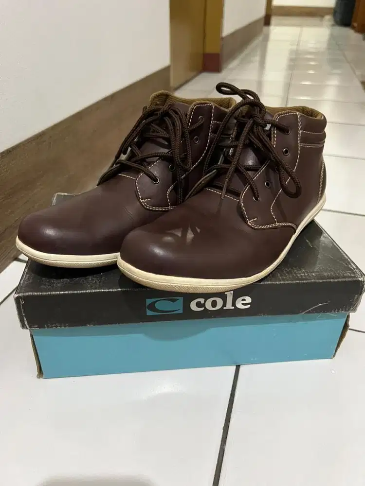 Sepatu Semi Booth Cole Size 43