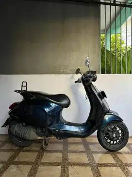 Vespa Primavera I-Get 2016 Biru (rare)