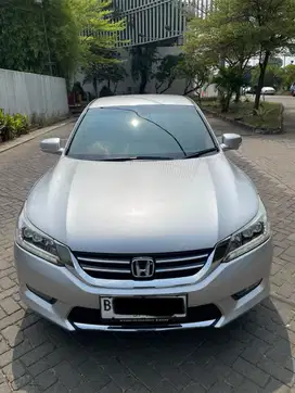 Accord 2015 silver