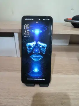 Asus rog phone 5S 8/128 gb