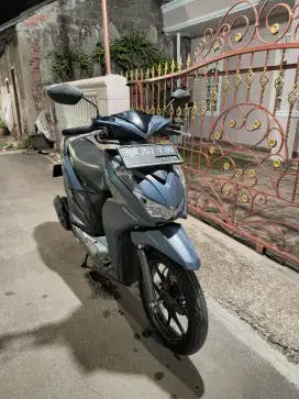 Bissmillah dijual motor Honda beat deluxe 2021 istimewa