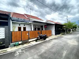 Rumah Second Siap Huni Di Perumahan Ngemplak