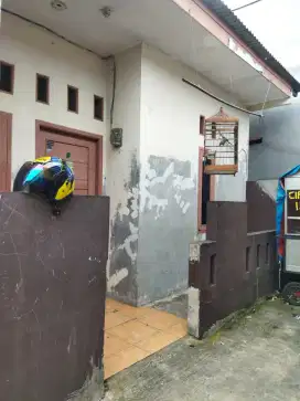 Di jual cepat rumah Ketapang Cipondoh kota tangerang