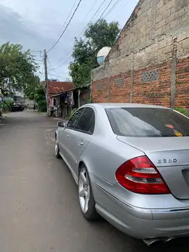 Mercedes-Benz E280 2006 Bensin