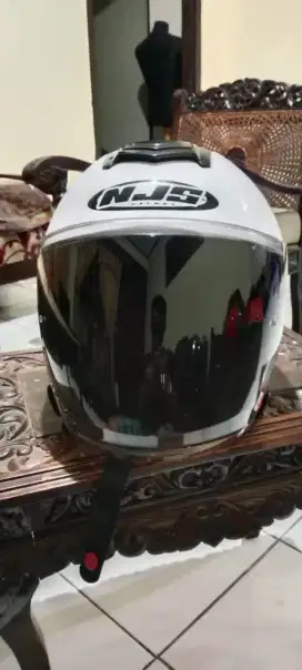 DIJUAL CEPET HELM NJS Kairoz PUTIH LIKE NEW