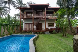 Firefly Villa – 6-Bedroom Freehold Villa with Jungle Views in Pejeng,