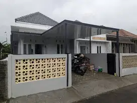 Rumah Baru Siap Huni Dekat Jalan Raya Dekat Kota Jogja