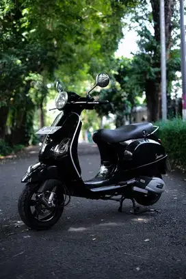 JUAL CEPAT!! VESPA LX 125 IGET 2018