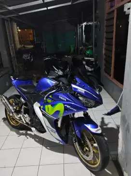 Yamaha R25 Movistar r25