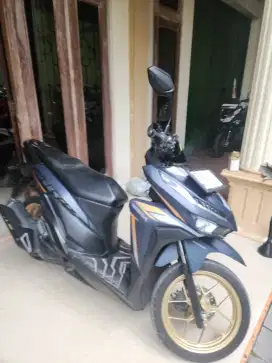 Vario 125 iss biru emas 2022 Gbm kredit / tunai