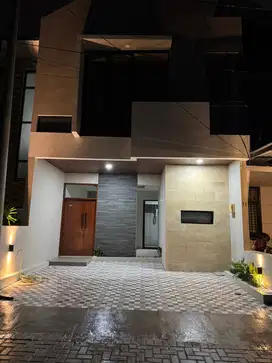 RUMAH BARU SIAP HUNI MODERN DEKAT POLBAN CIWARUGA BANDUNG