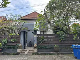 Rumah asri dan furniture di jimbaran