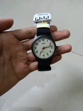 Jam Tangan Q&Q QB76B-008PY Original