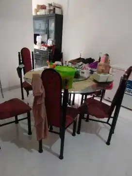 Meja makan kaca +6 kursi