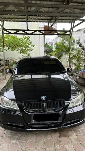 BMW 320i AT E90