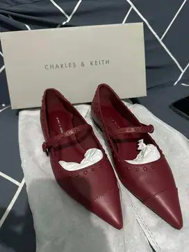 Sepatu/sandal Charles & Keith Size 36