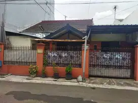 Dijual cepat rumah SHM area jl titan sulfat