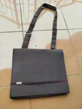 Tas laptop second mango