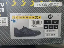 Sepatu safety Jogger cador