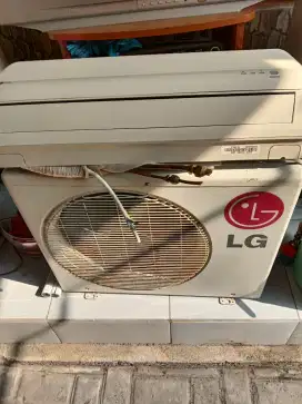 Jual AC 1/2pk merk LG masih normal dingin