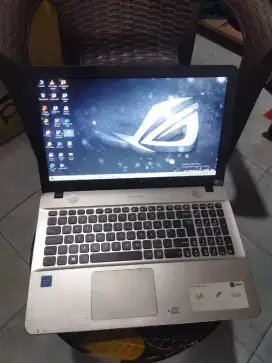 LAPTOP ASUS LENGKAP