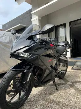 HONDA CBR 250rr 2019 FREEDOM BLACK LOW KM