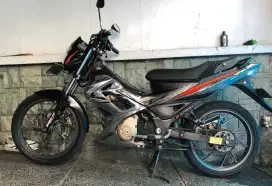 Satria fu 150 ckd 2007 hitam abu2