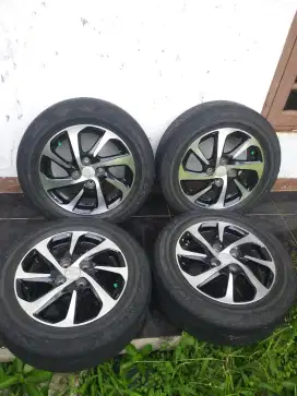 Velg dan ban mobil alya trd sporty