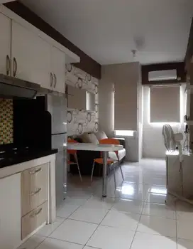 Disewakan 2BR Tower C apartemen puncak permai surabaya.