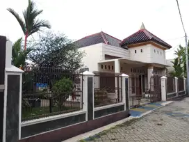 rumah mewah idaman keluarga bangunan baru