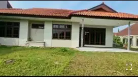 Disewakan Rumah Besar Strategis Dekat Istana Bogor