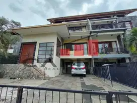 Rumah Cantik di Resor Dago Pakar