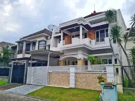 Rumah Bagus 2 Lantai Siap Huni Kawasan Elite Araya Golf Malang