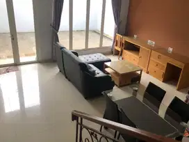 Disewakan Rumah Di Cluster Vassa Terrace Lippo Cikarang