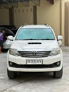 Toyota Fortuner 2.5 G VNT manual 2014