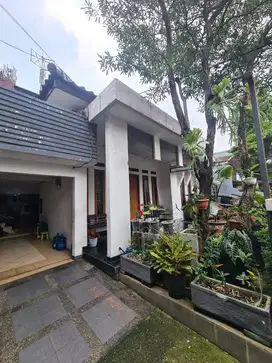 Rumah 2 Lantai Bagus untuk kosan di Kebayoran Baru, Jakarta Selatan