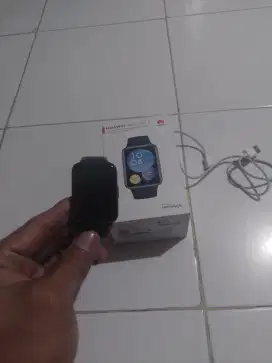 Dijual jam tangan huawei fit 2 lengkap mulus