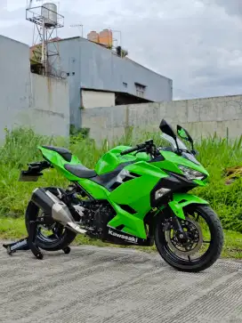 KAWASAKI NINJA 250 FI TAHUN 2018 HIJAU PAJAK PANJANG MULUS SIAP GAS