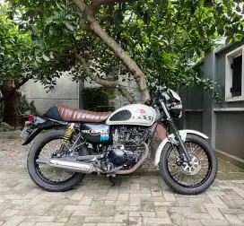 Kawasaki w175 cafe