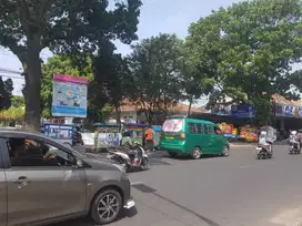 Dijual tanah komersial di Raya dekat alun2 Cimahi