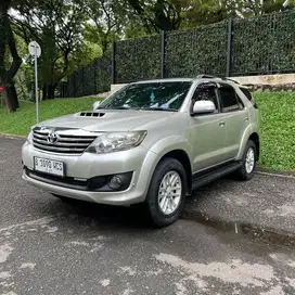 Toyota Fortuner 2.5 G VNT AT