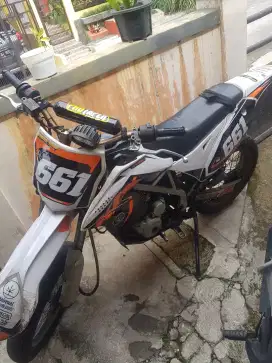 Kawasaki klx150S 15jt