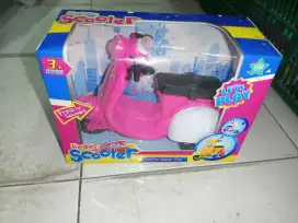 Mainan Anak Vespa Baterai Musik Lampu