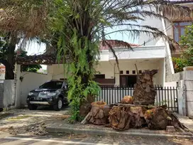 Rumah Di Jual . Cempaka putih tengah xv, Lokasi strategis