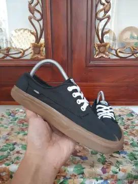 Vans canvas gum