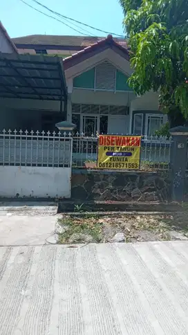 Disewa rumah terawat di Pusat kota bogor