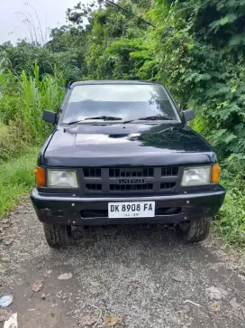 Isuzu panther 92, pic up