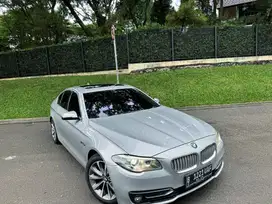 BMW 520i Modern F10 LCI 2015.